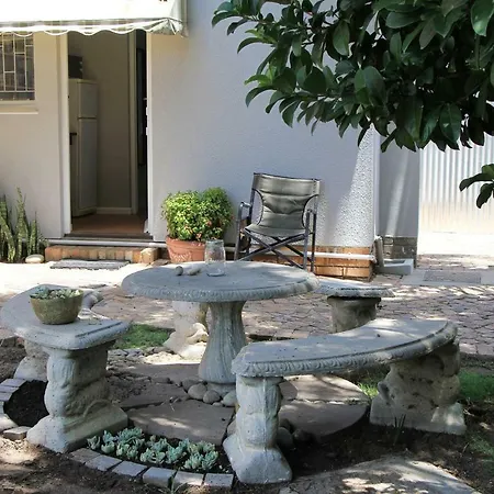 Olive Tree Private Rooms In Stellenbosch- No Load Shedding Exterior photo
