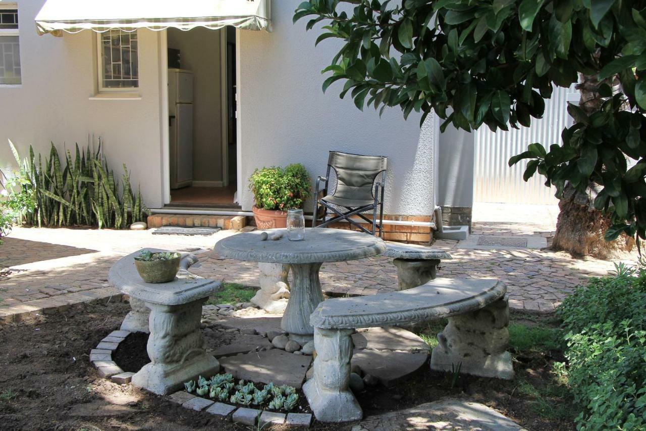 Olive Tree Private In Stellenbosch- No Load Shedding Apartment *